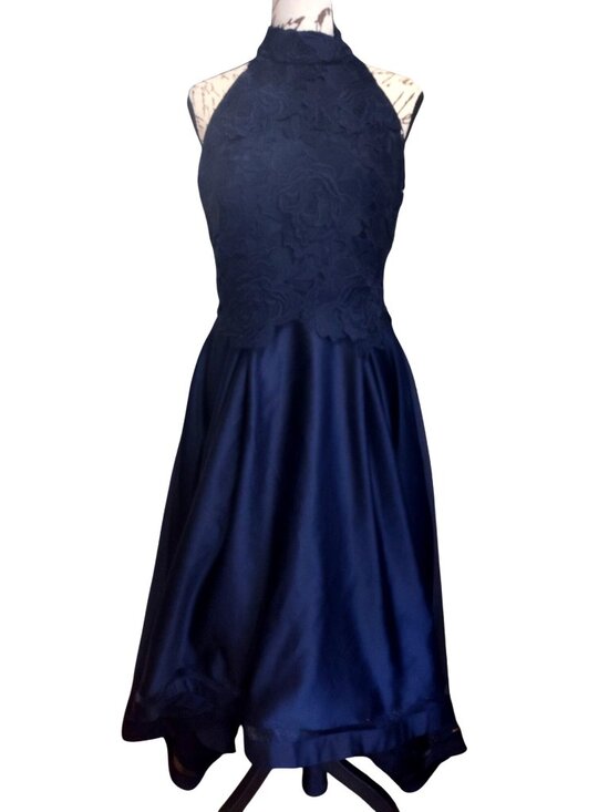 Nicole Miller Dresses & Skirts - Nicole Miller Navy Blue Halter Floral Lace Cocktail Dress Size 4